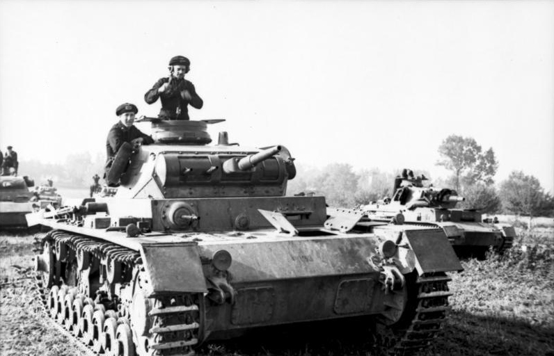 Polen, Panzer III mit Panzersoldaten Panzer III