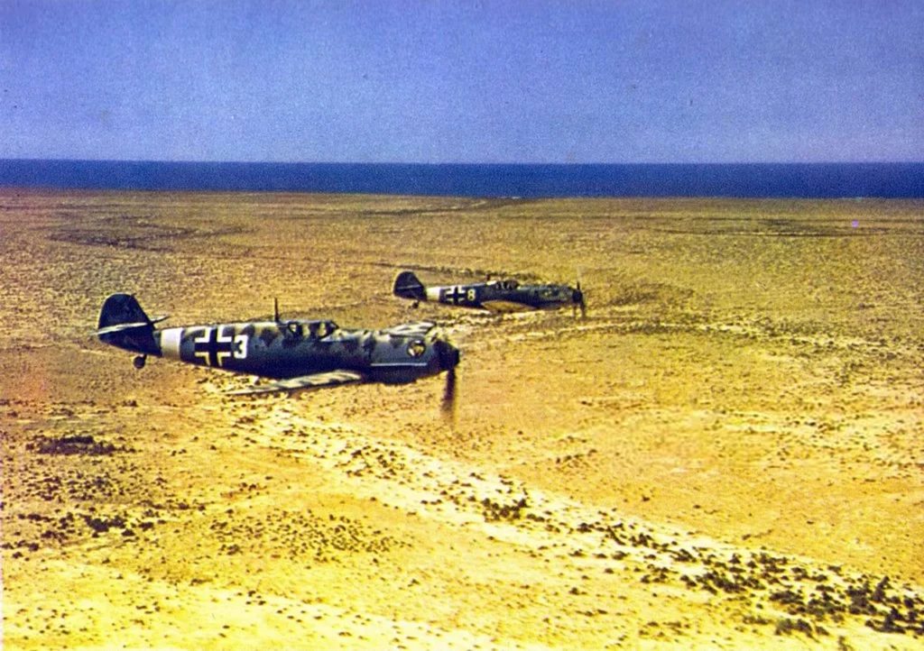 Messerschmitt Bf 109 E in volo in Nord Africa