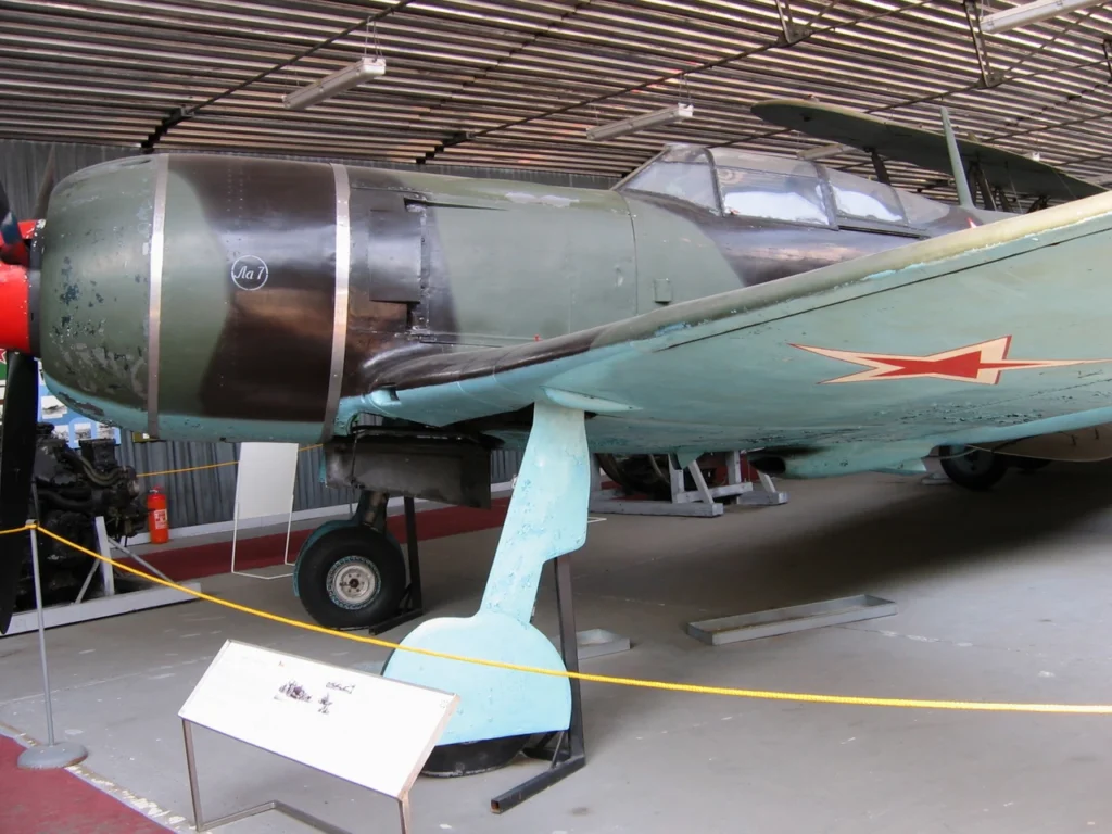 LA-7 esposto al museo dell'aeronautica di Praga