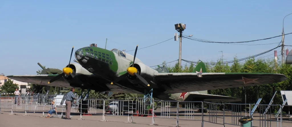 Il-4 esposto a Mosca