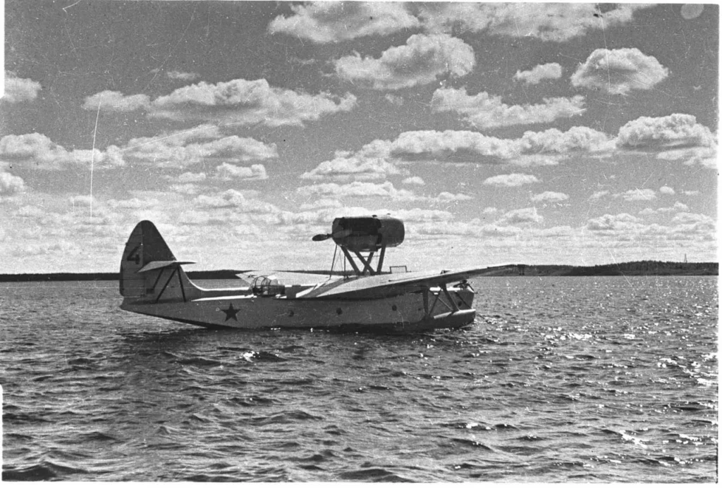 MBR-2 dell'aviazione navale nella baia di Kola, 1942