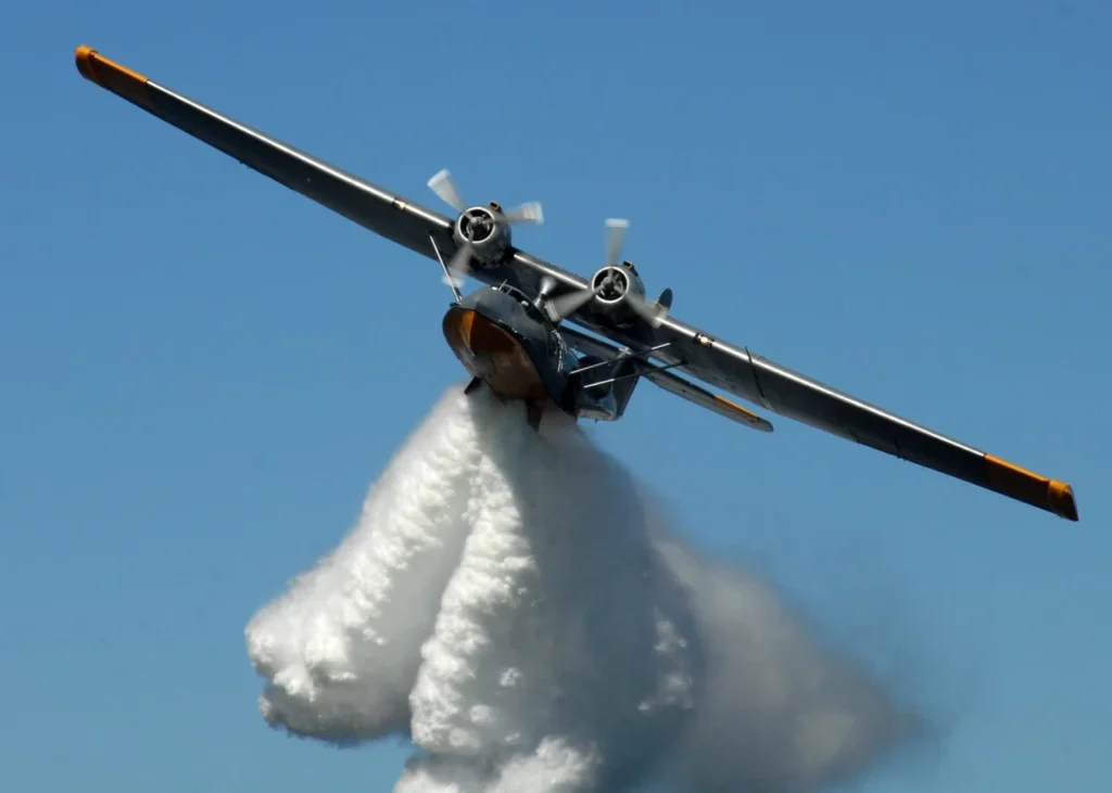 Catalina anti-incendio in azione