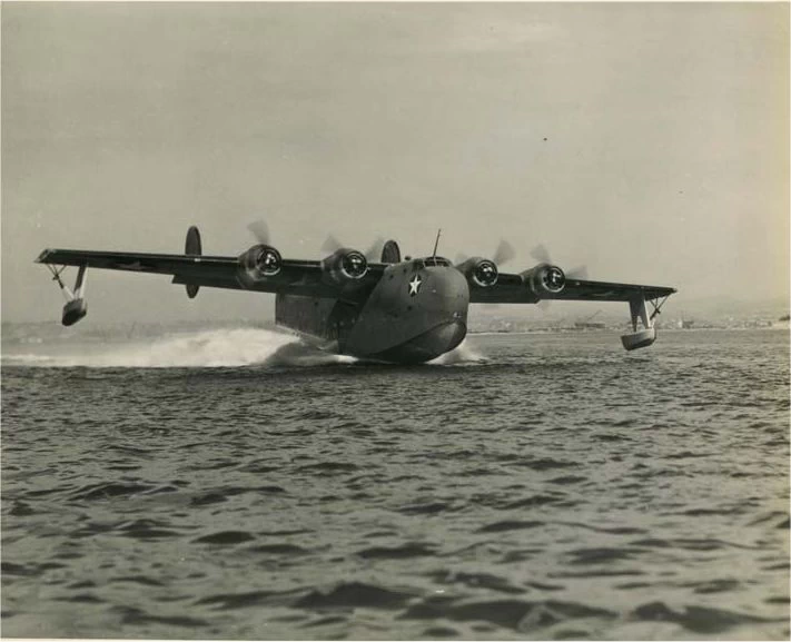 PB2Y Coronado in decollo