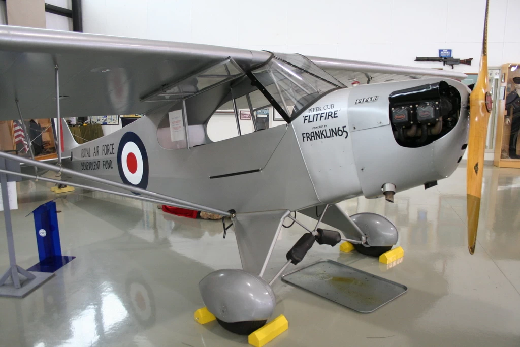 Piper J3 Flitfire