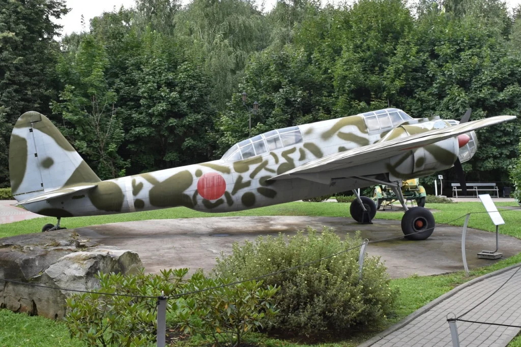 Kawasaki Ki-48 esposto al parco della vittoria, Museo della Grande Guerra Patriottica, Mosca