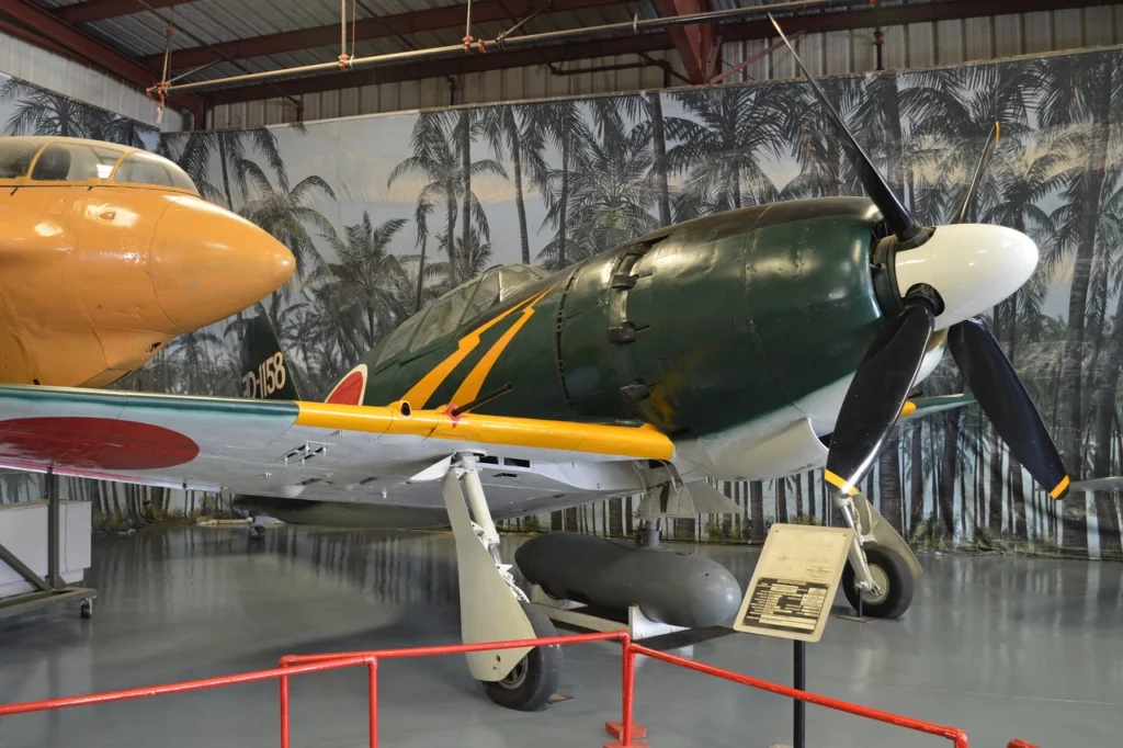 Mitsubishi J2M3