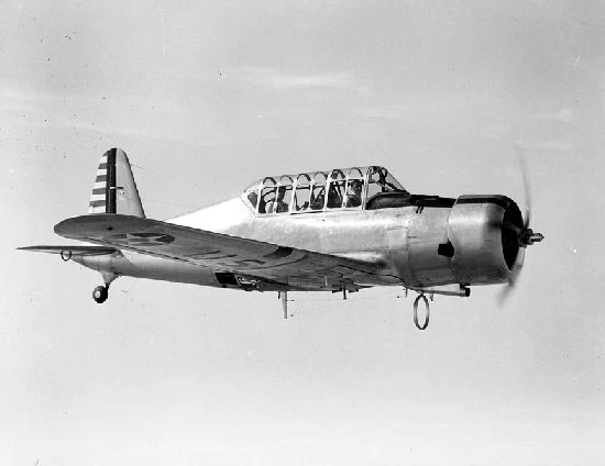 Prototipo Vultee BC-3 in volo