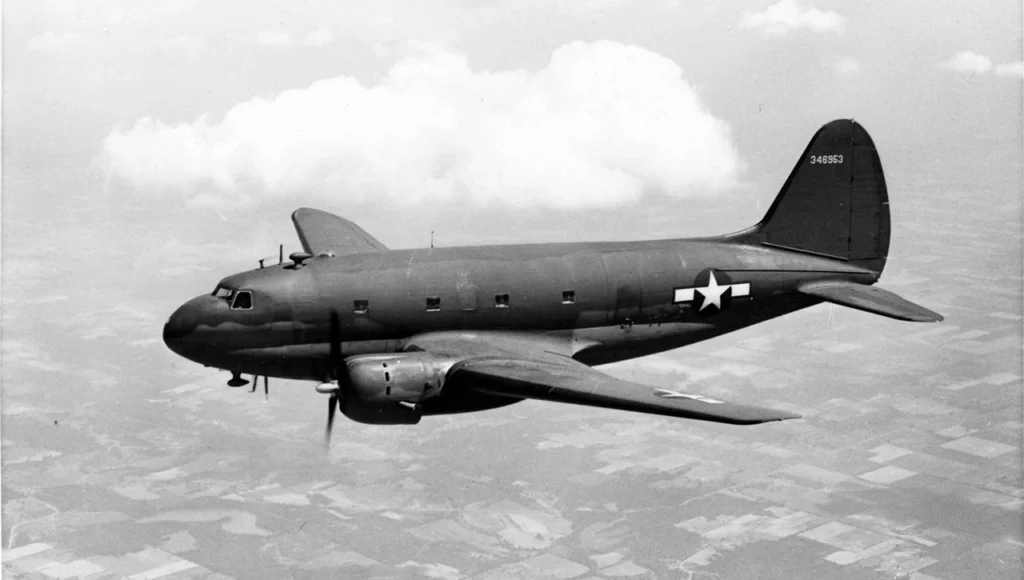XC-46B in volo
