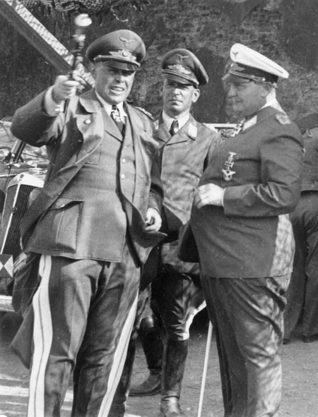 Bundesarchiv Bild 146 2006 0107 Albert Kesselring Wilhelm Speidel Hermann Göring