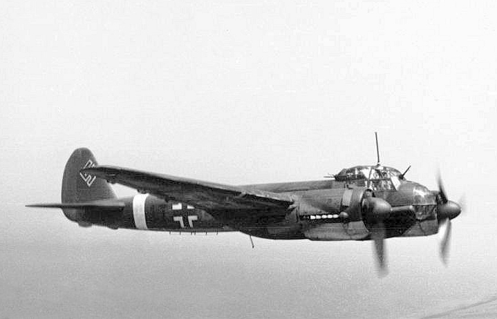 Uno Junkers Ju 88 in volo. Bundesarchiv 