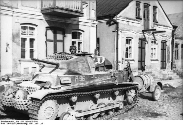 Di Bundesarchiv, Bild 101I-265-0003-14A / Moosdorf / CC-BY-SA 3.0