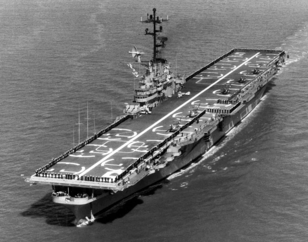 La USS Princeton nel 1965