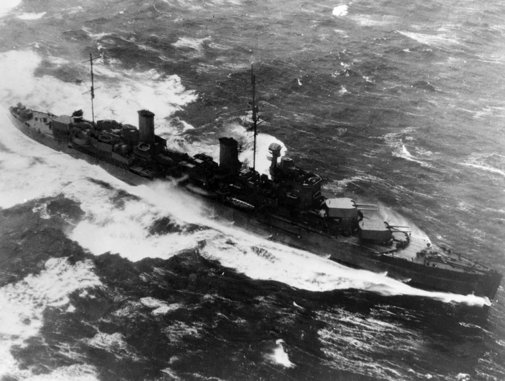 HMS Aurora, 1940