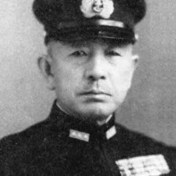 Mineichi Kōga con i gradi di ammiraglio