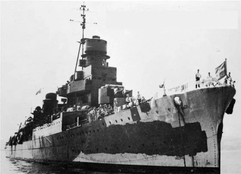 Italian_Cruiser_Pompeo_Magno RN Pompeo Magno