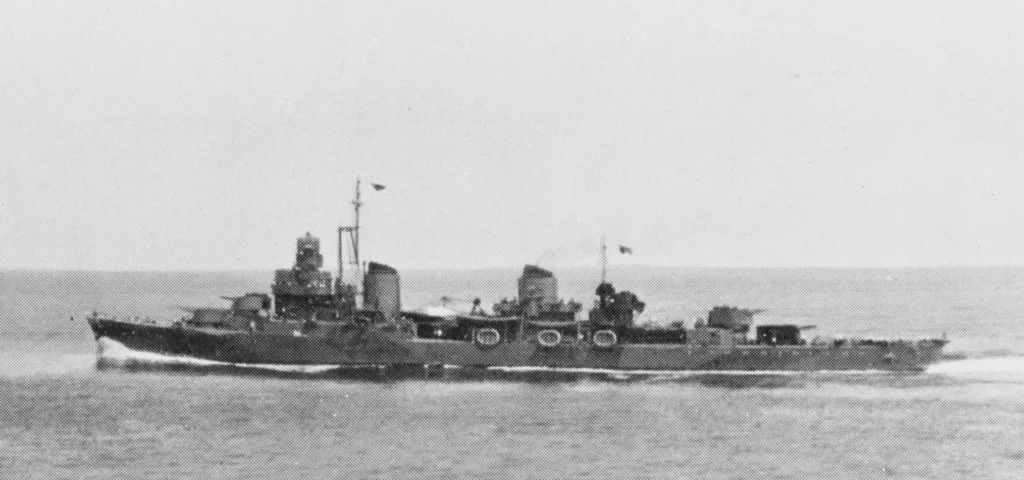 Italian_cruiser_Pompeo_Magno_surrendering_at_Malta_on_9_September_1943 RN Pompeo Magno