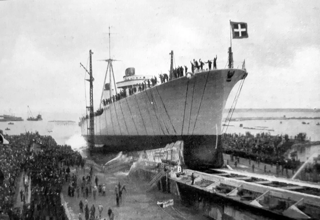 Varo-incroc-E-Filiberto_1934 Il varo del Duca d'Aosta