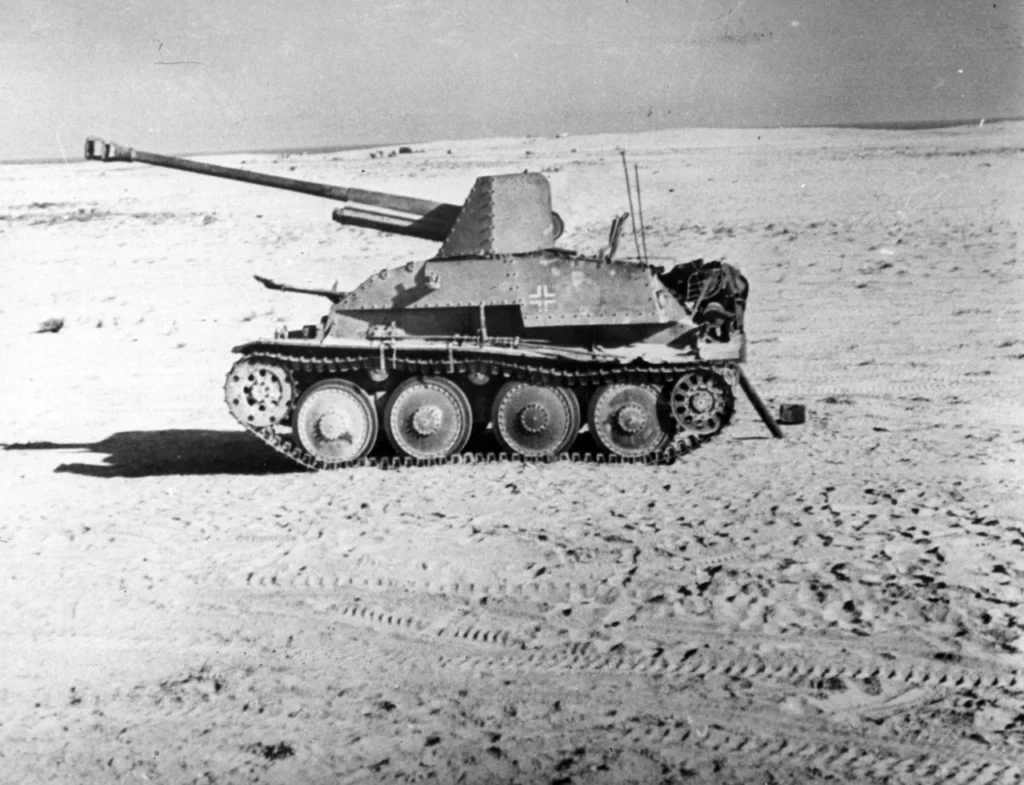 Marder_III_in_North_Africa_(NARA_204945138) Marder III con cannone 7.62 cm Pak 36(r) in Nord Africa