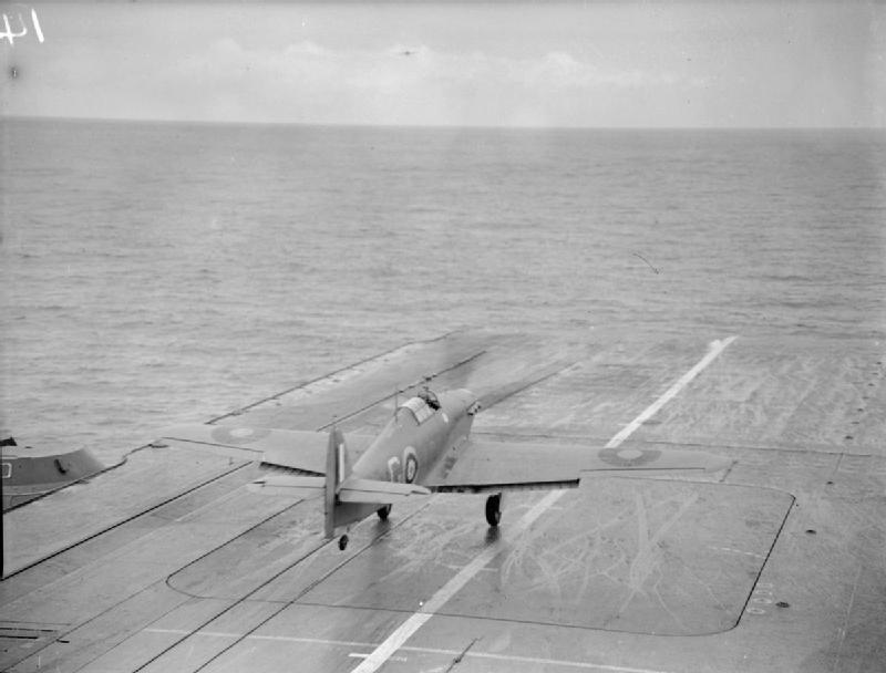 Operation_Pedestal,_August_1942_A11162 Un Hurricane decolla dalla Indomitable nel corso dell'operazione Pedestal
