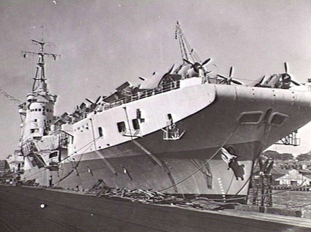 HMS Pioneer (R76) 1946 HMS Pioneer (R76) 1946
